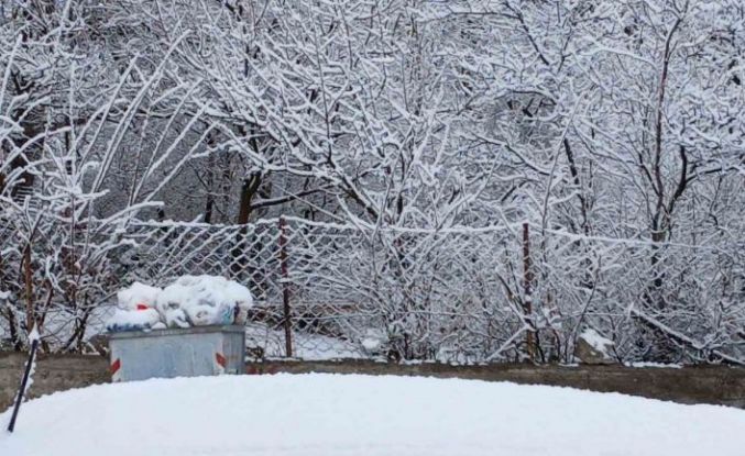 Posof’ta kar sürprizi
