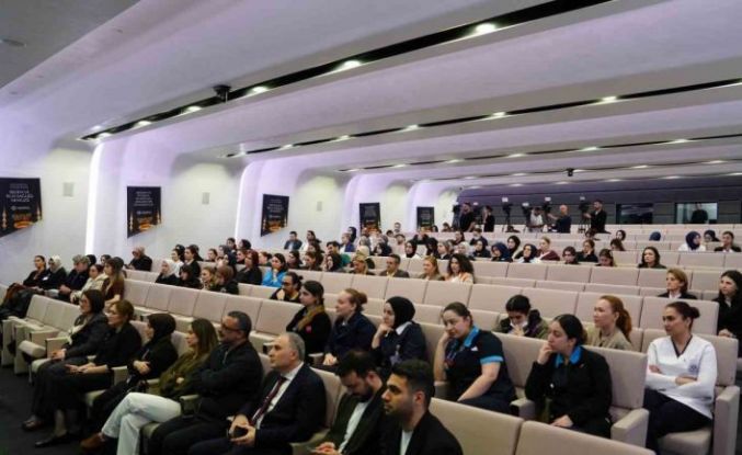 Ramazan ayında reflü artıyor: Uzmanından sahur uyarısı