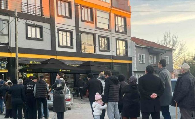 Ramazan pidesi kuyrukları uzuyor