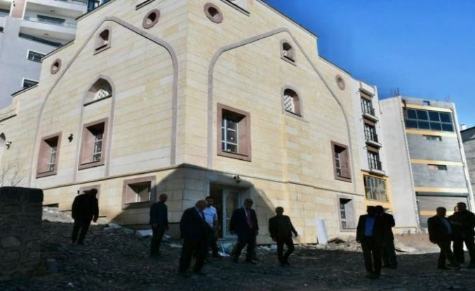 Şırnak’ta 70 konut, 2 cami ve sağlık merkezi yapımı devam ediyor