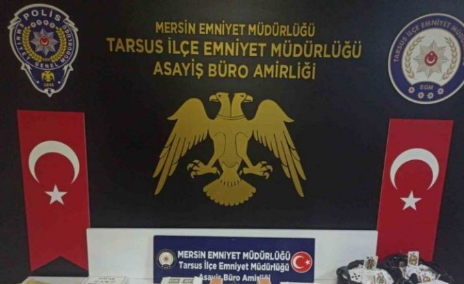 Tarsus’ta kahve ve derneklere kumar baskını