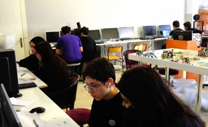 Türk ve Japon öğrenciler "Maarif Modeli" ile buluştu