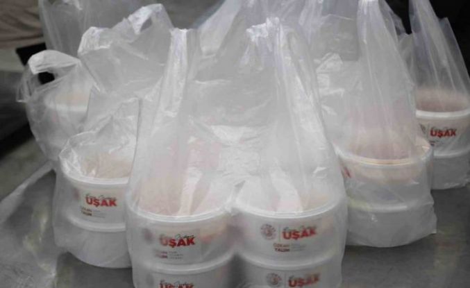 Uşak Belediyesinden ihtiyaç sahibi ailelere ramazan ayı boyunca kesintisiz destek