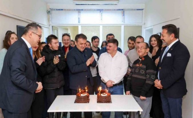 Vali Sözer özel bireylerin doğum günü sevincine ortak oldu