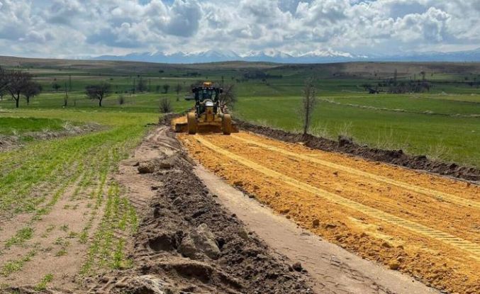 Aksaray’da stabilize yollarda bakım çalışmaları başladı