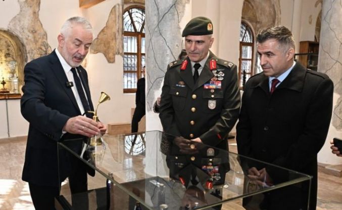 Atatürk’ün kullandığı koku ve kolonya şişeleri Misparta Koku Müzesi’nde sergileniyor