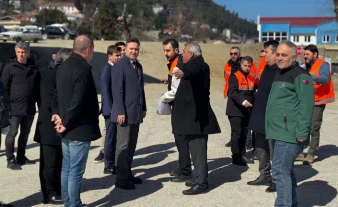 Ayancık’ta kavşak çalışmaları