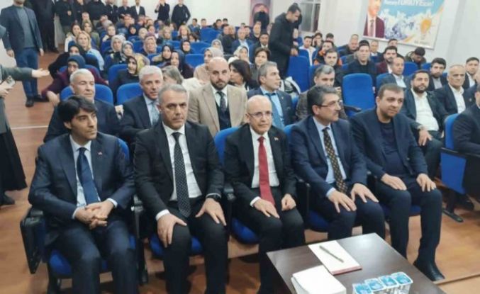 Bakan Şimşek, Batman’da AK Parti teşkilatıyla buluştu