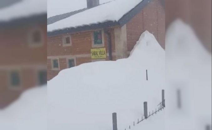 Bayburt’ta Kılıçkaya Yaylası kar altında kaldı