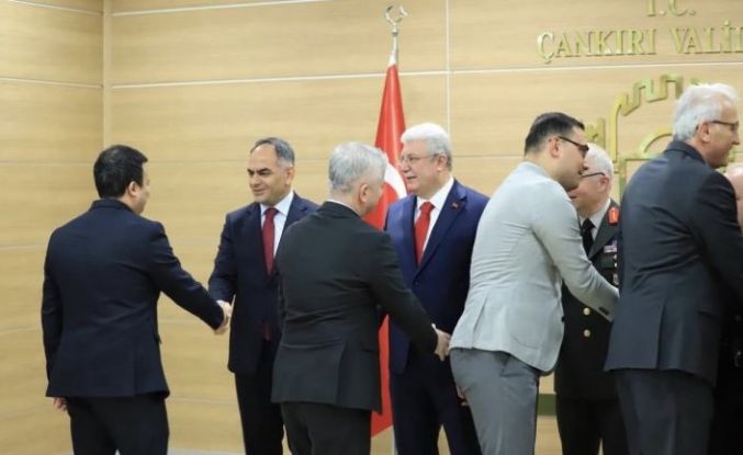 Çankırı’da protokol ile vatandaşlar bayramlaştı