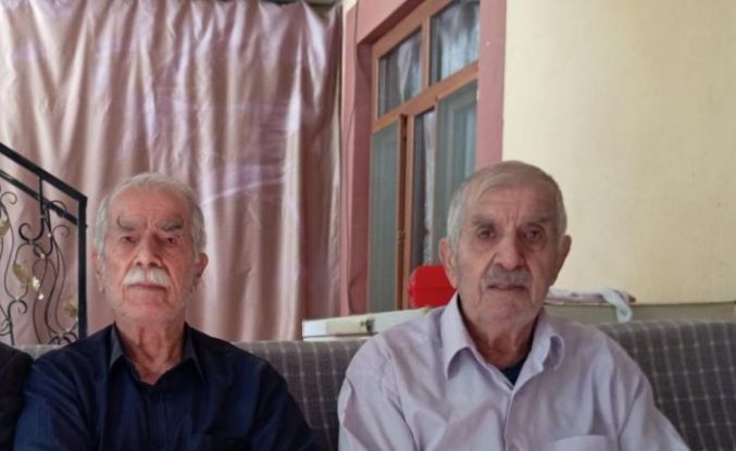 Diyarbakır’da iki kardeş bir gün arayla geçirdikleri kalp krizi nedeni ile hayatlarını kaybetti