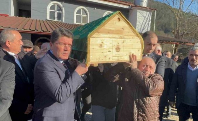 Eski Adalet Bakanı Tunç’un acı günü