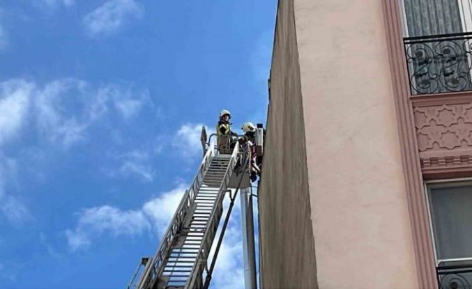 Fırının bacasında çıkan yangın korkuttu