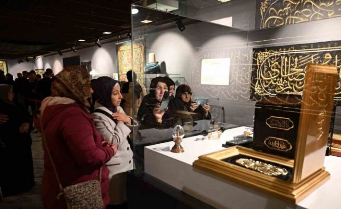 Gaziantep’te Mukaddes Emanetler Sergisi ziyaretçi akınına uğruyor