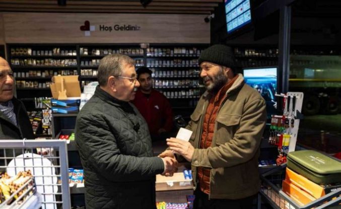 Gölbaşı Belediyesi’nden vatandaşlara sahurluk ikramı