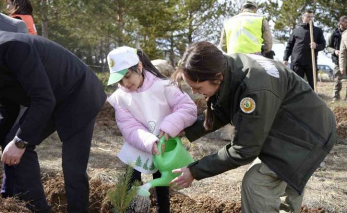 Gümüşhane’de fidanlar toprakla buluştu