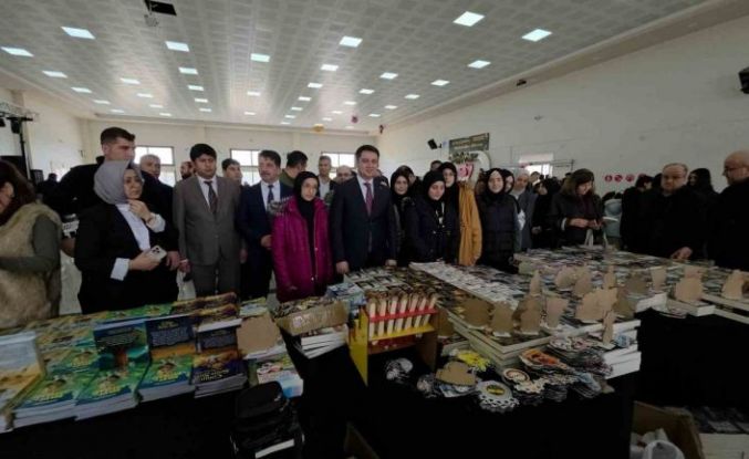 Hassa’da kitap şenliği