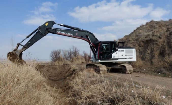 Iğdır’da sulama kanalları sezon öncesi hazırlandı