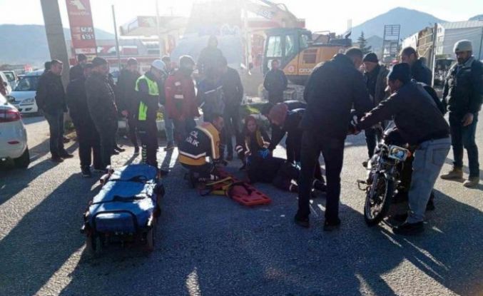 Isparta’da sürücüsünün kontrolünden çıkan motosiklet yola savruldu: 1 yaralı