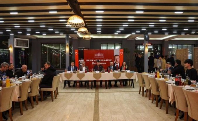 Kilis Valisi Kalaylı basın mensuplarıyla iftarda bir araya geldi