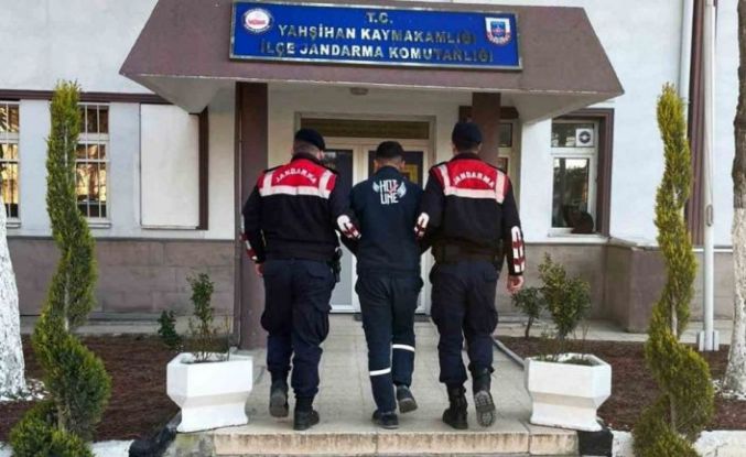 Kırıkkale’de aranan 2 hükümlü jandarma operasyonuyla yakalandı