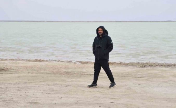 Kırşehir’de flamingolar fotoğraf tutkunlarının objektifine yansıdı