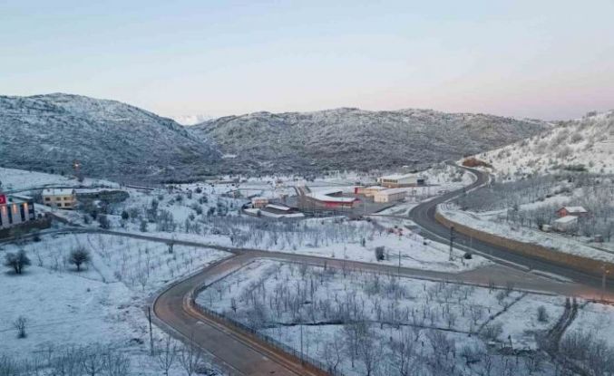 Konya’nın Hadim ilçesi beyaza büründü