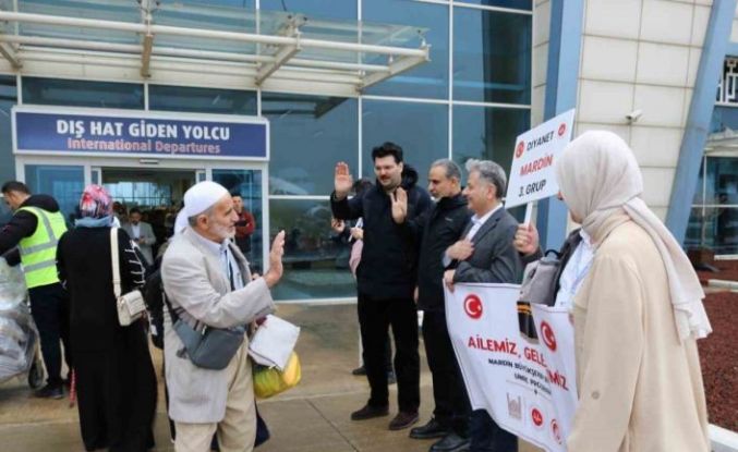 Mardin’de 47 çift dualarla umreye uğurlandı