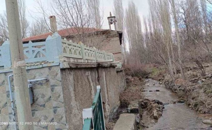Minaresiz cami görenleri şaşırtıyor