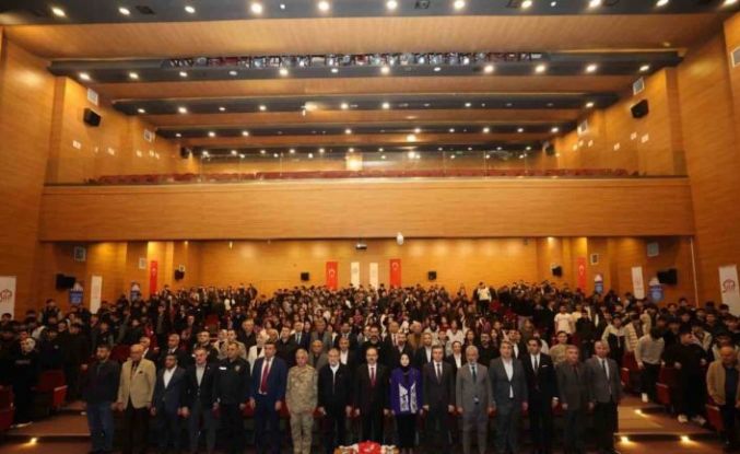 Siirt’te "Güneş Hadisesi" söyleşi programı düzenlendi