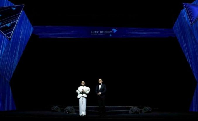 Türk Telekom 5G galasında yıldızlar geçidi