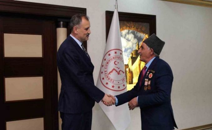 Vali Bozkurt bayramlaşma programında vatandaşlarla buluştu