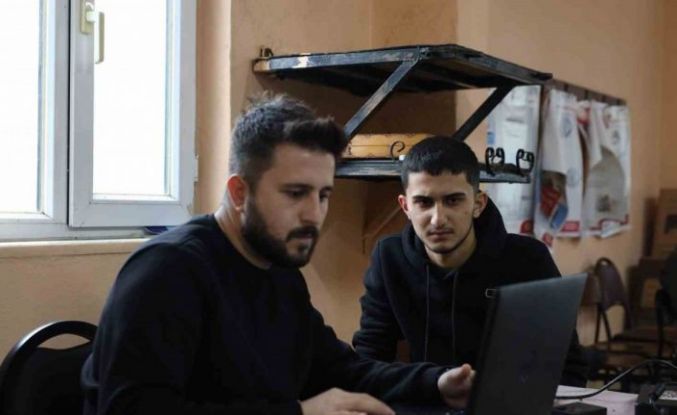 15 dakikada toprak yapısına uygun gübreleme programı hazırlanıyor