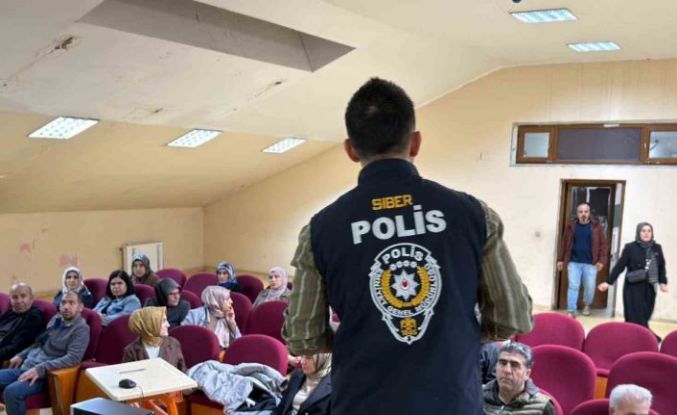 Ağrı’da öğrenci ve velilere SİBERAY semineri verildi
