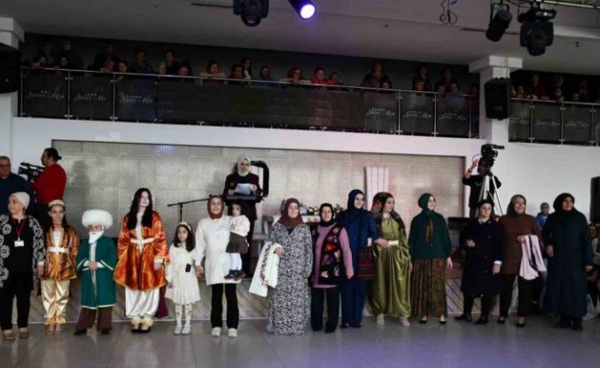 Akşehir’de Halk Eğitim Merkezi’nden giyim defilesi