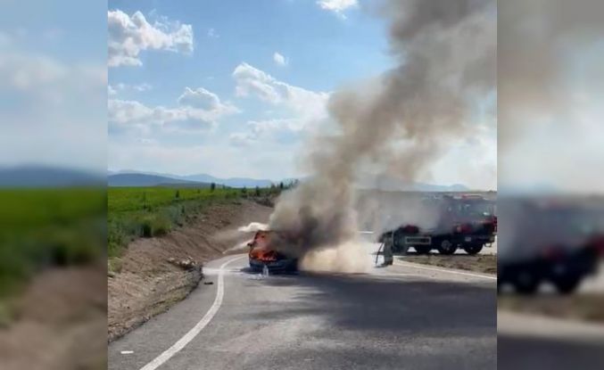 Ankara’da seyir halindeki araçta yangın çıktı