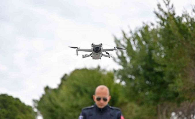 Antalya Büyükşehir zabıtasından dronla denetim
