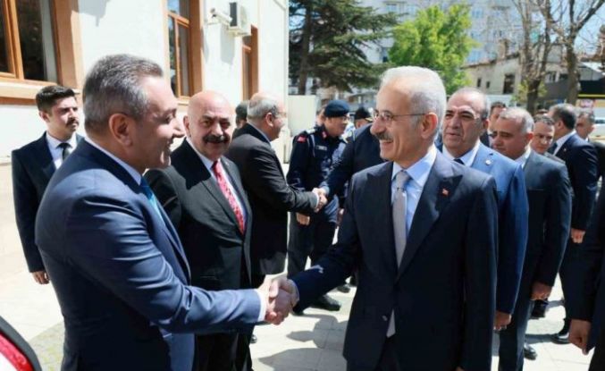 Başkan Dere, Sungurlu’nun ulaşım ihtiyaçlarını Bakan Uraloğlu’na iletti