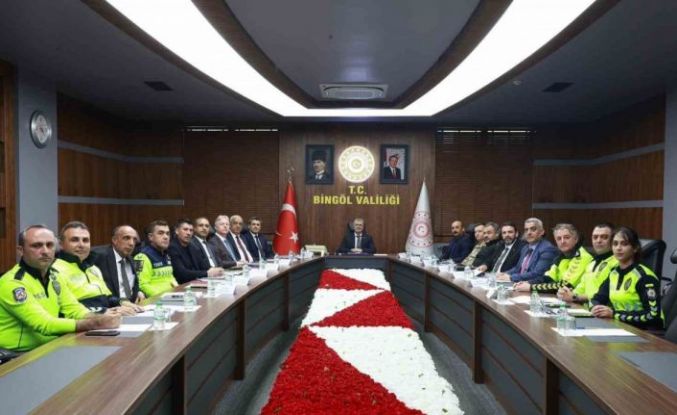 Bingöl’de İl Trafik Komisyonu, güvenli ulaşım için bir araya geldi