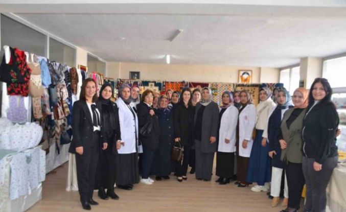 Bulanık’ta kadınların el emeği göz nuru görücüye çıktı