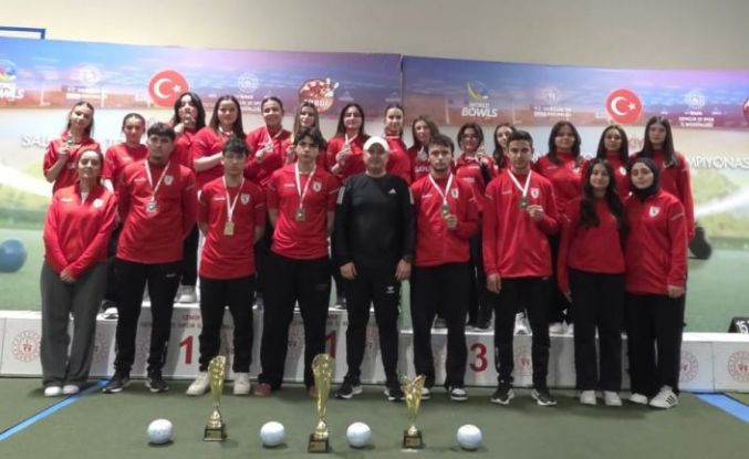 Çim topunda Samsun damgası: Bir şampiyonluk, bir ikincilik