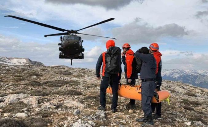 Çiriş bitkisi toplamak için gittiği dağlık alanda hayatını kaybetti