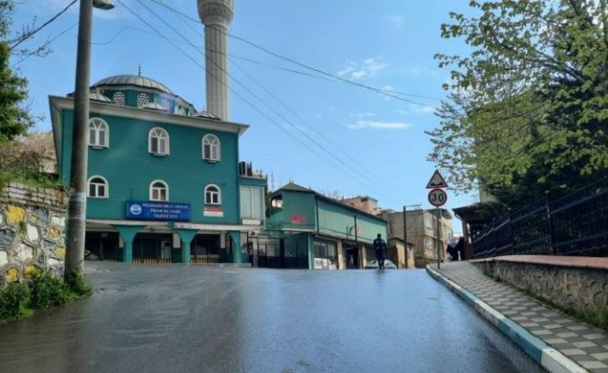 Dilovası’nda sokaklar sabunlu suyla yıkandı