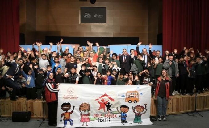 Edirne’de çocuklara doğa sevgisi sahne üzerinden aktarıldı