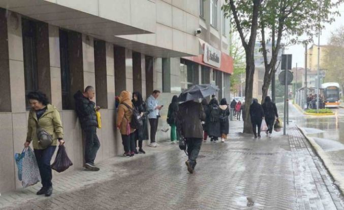 Eskişehir’de sağanak yağış etkili oldu