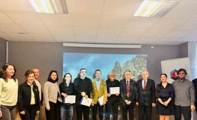 Fotoğrafın doğa, kent ve mimarlıkla kurduğu bağ ele alındı