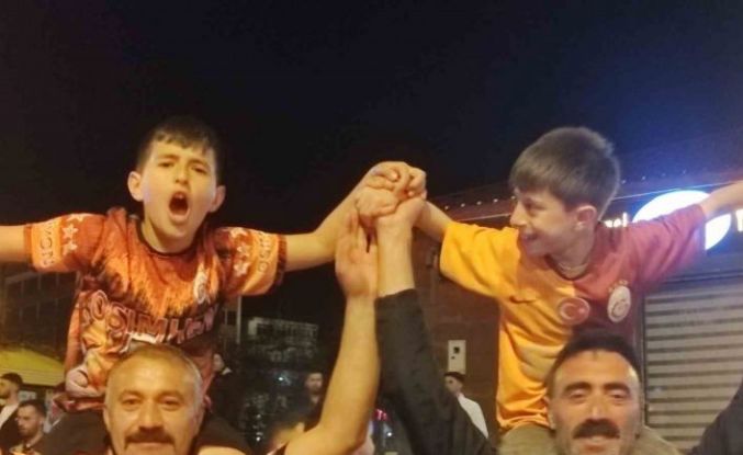 Galatasaray’ın Fenerbahçe galibiyeti sonrası Ardahan’da büyük coşku