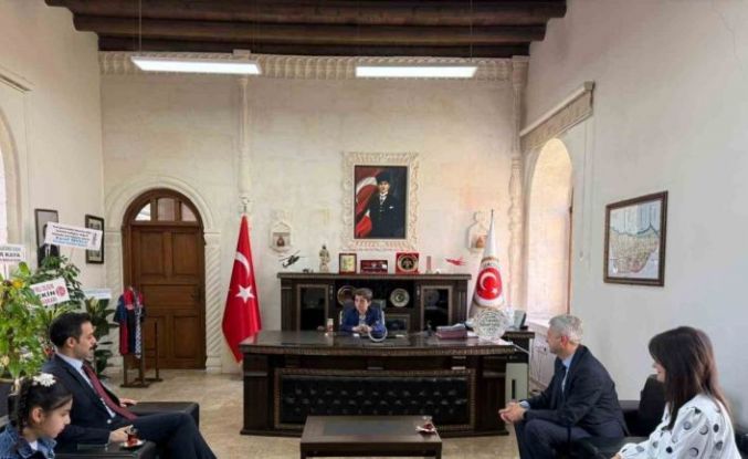Gercüş’te kaymakamlık makamı geleceğin teminatı çocuklara emanet