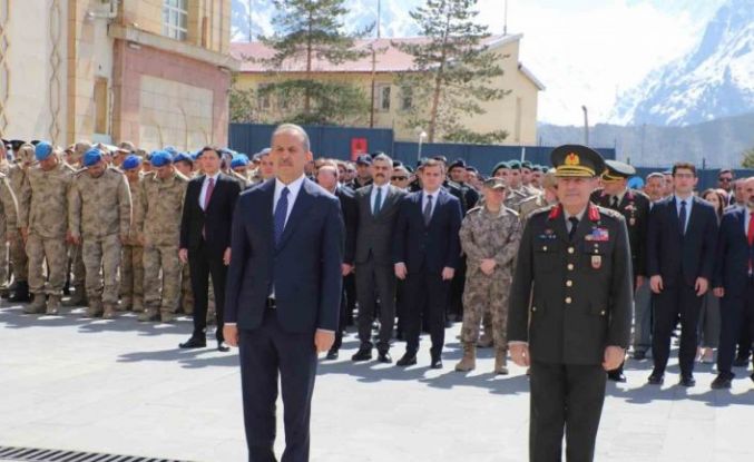 Hakkâri’nin kurtuluşu törenlerle kutlandı