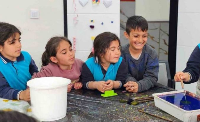 Hasköy’de ebru sanatına yoğun ilgi